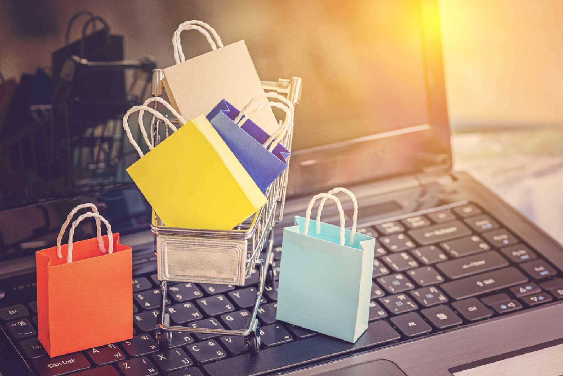 Croem habla del aumento de los e-commerce en América Latina