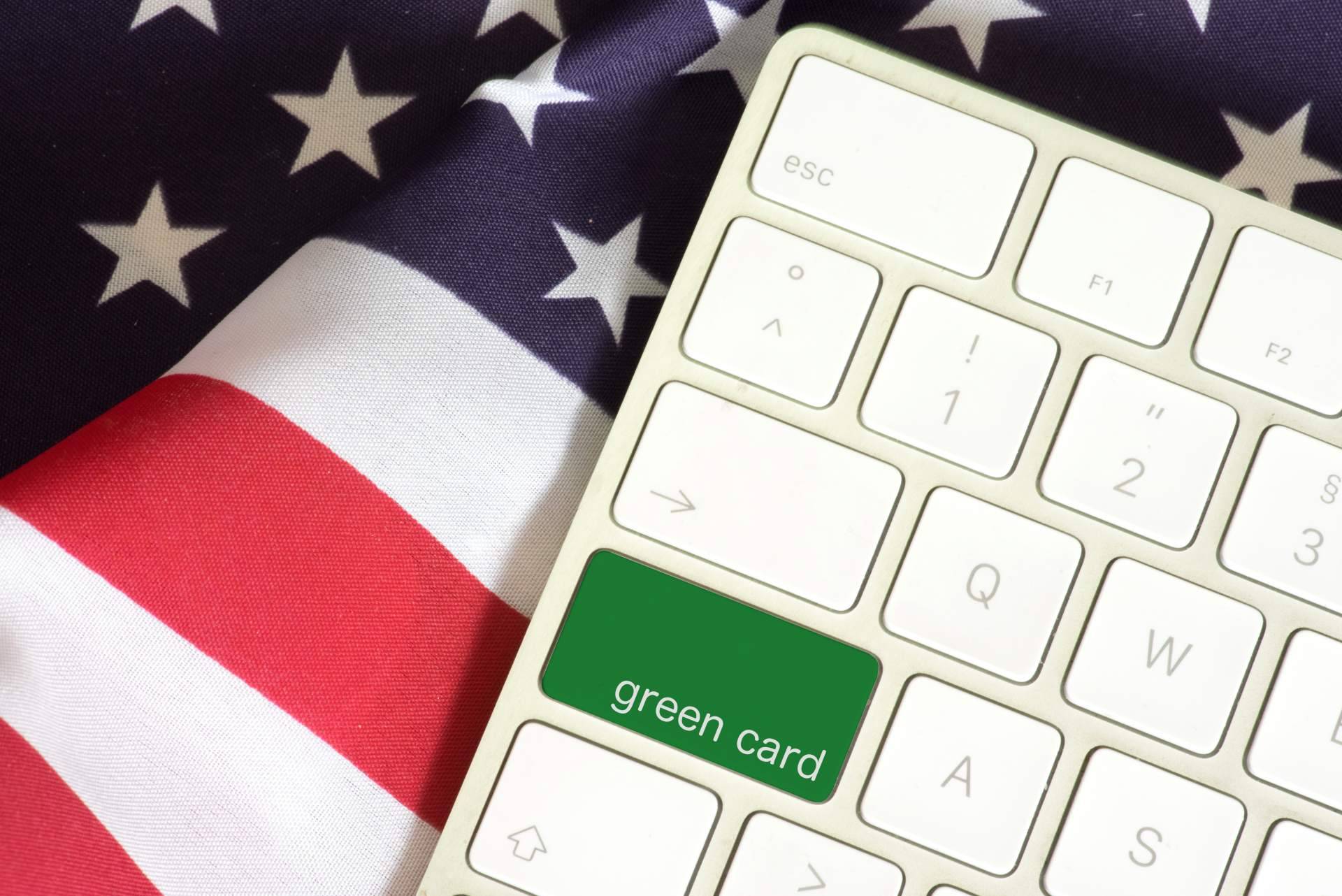 Requisitos para solicitar una Green Card con Asesor del Inmigrante