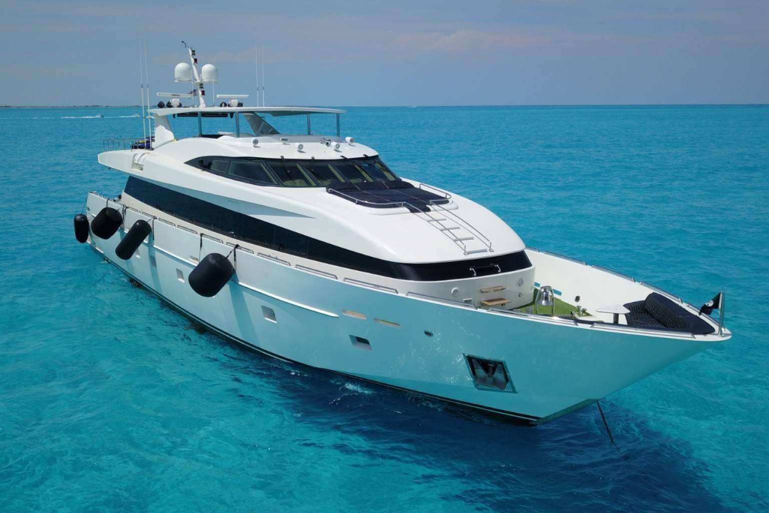 Yatezzitos México dispone de servicio de alquiler de yates para descubrir las maravillas de Cancún