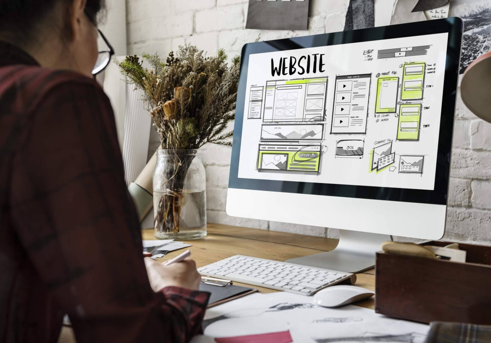 Crear páginas web gratuitas para poner a disposición servicios, con Todos También