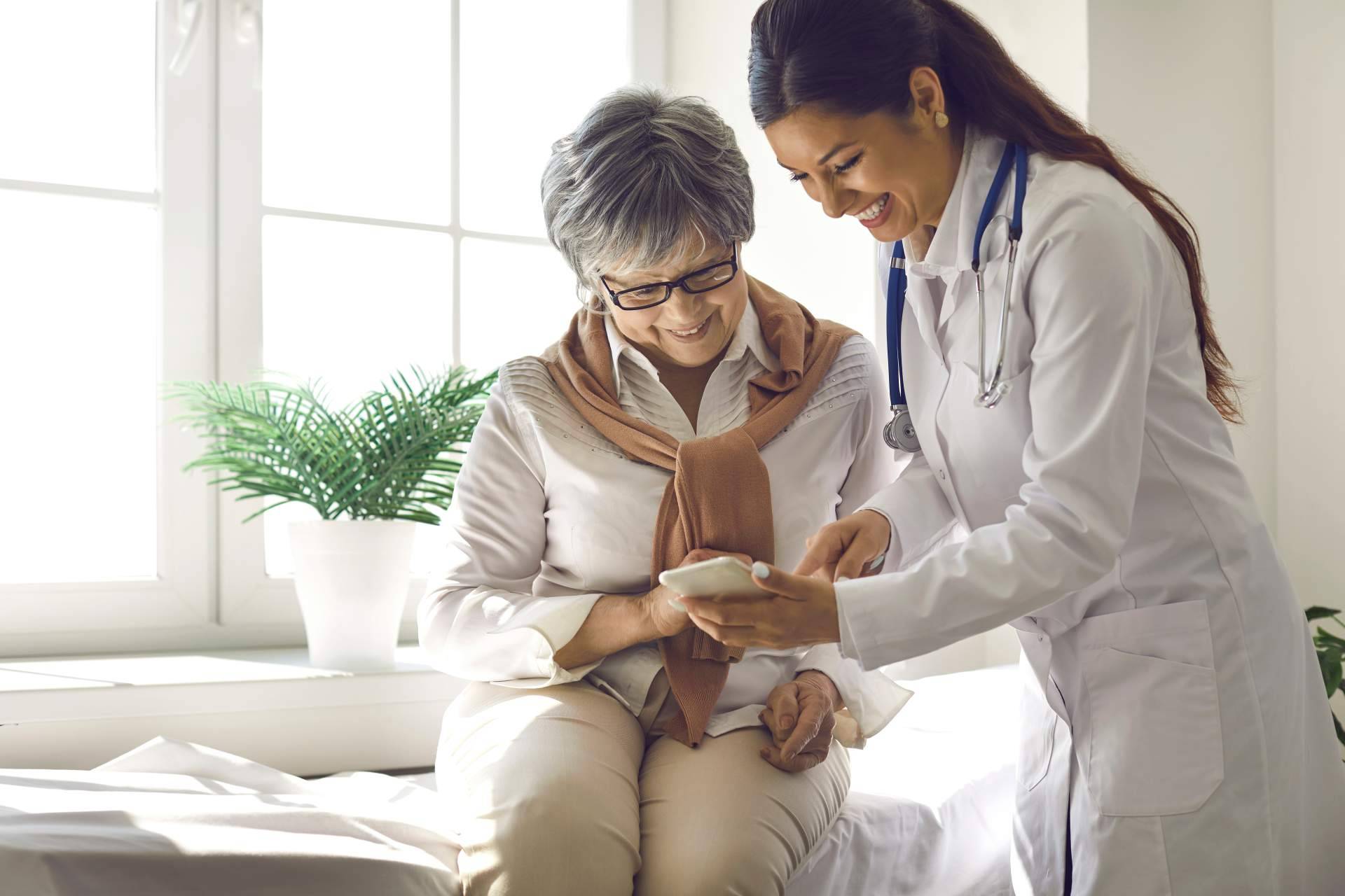 Garantizar una salud femenina óptima con los servicios de ginecología Clínica Express