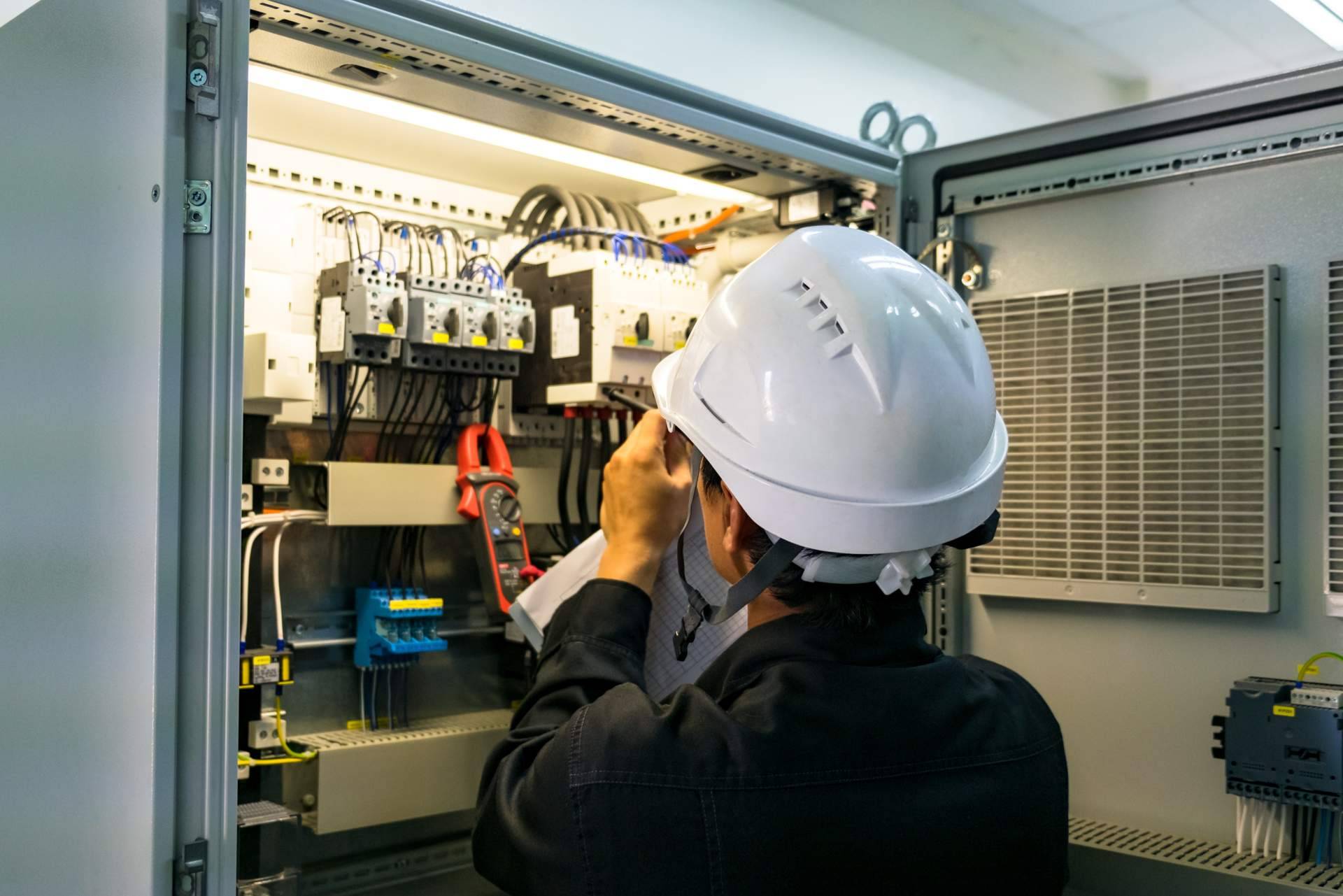 Soldexel suministra productos certificados de uso eléctrico a nivel nacional e internacional