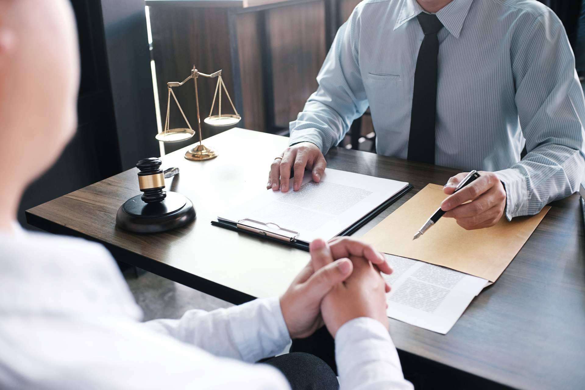 Gestionar aspectos legales de derecho corporativo, tributario y de valores con Panama Finance Law