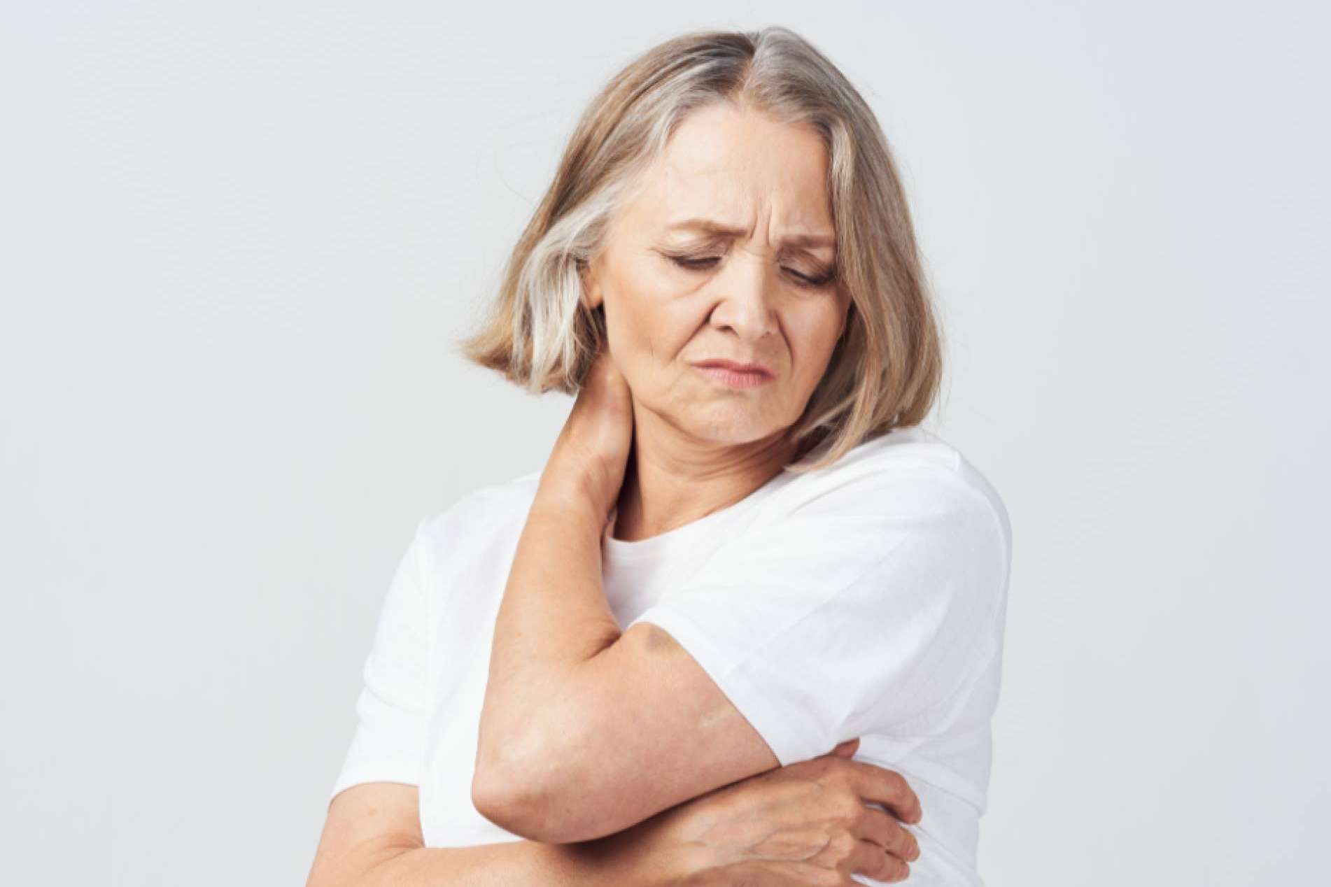 Menopausia en Forma explica las causas, tratamiento y prevención de los dolores articulares en la menopausia